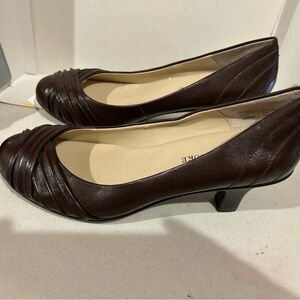 Elegant Brown Leather Women's Heels